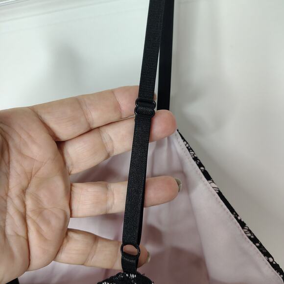 Torrid Corset Style Top Womens 1 or 14/16 or 1X‎ Black & Light Pink Goth Fairy - Picture 7 of 12